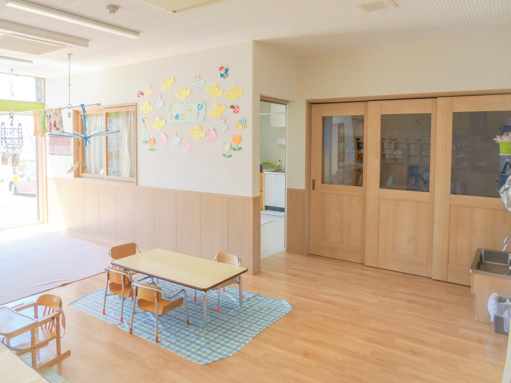 乳児室入口と沐浴室入口